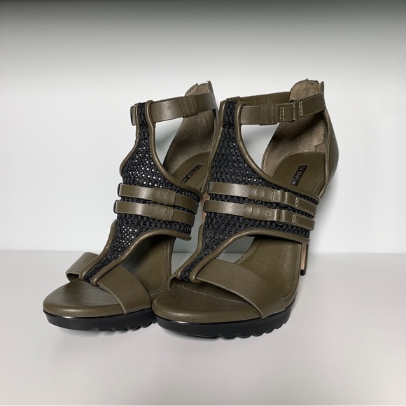 BCBG Olive Green Katya High-Heel, Size 8 - Picture 17 of 17